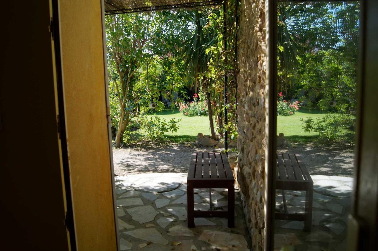 Mas du Clos de l'Escarrat Jonquieres  Extérieur photo