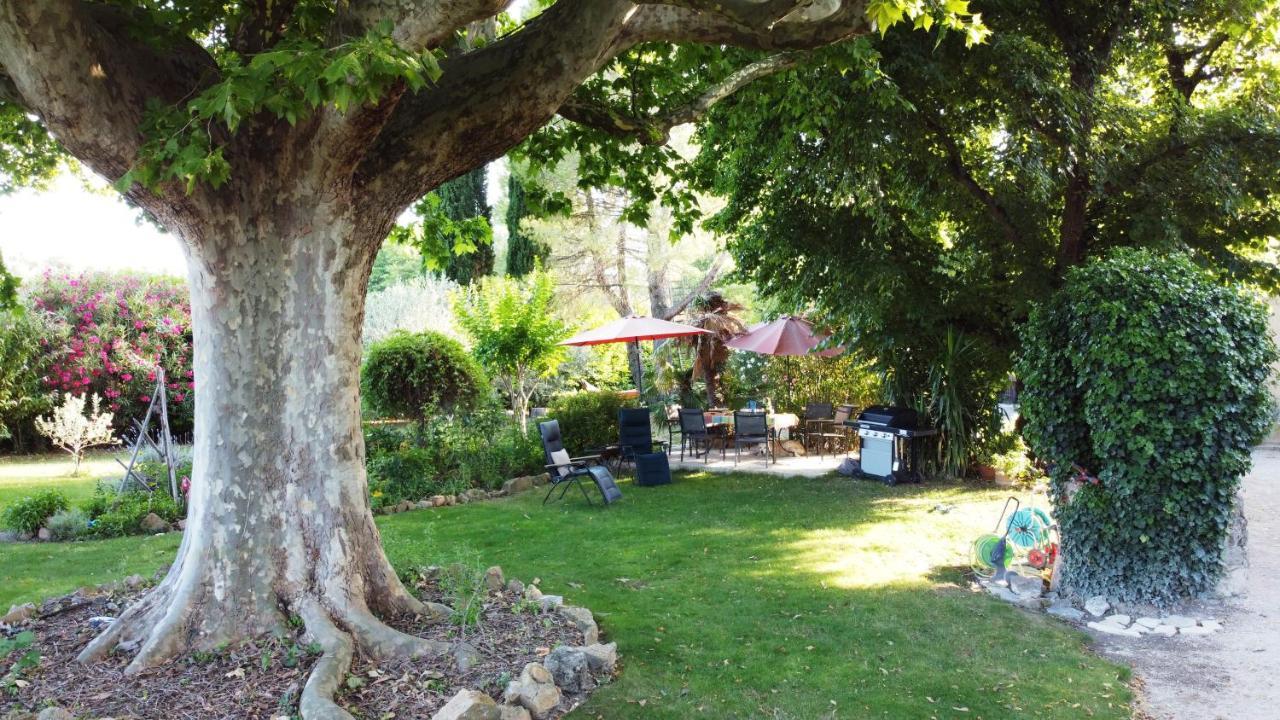 Mas du Clos de l'Escarrat Jonquieres  Extérieur photo