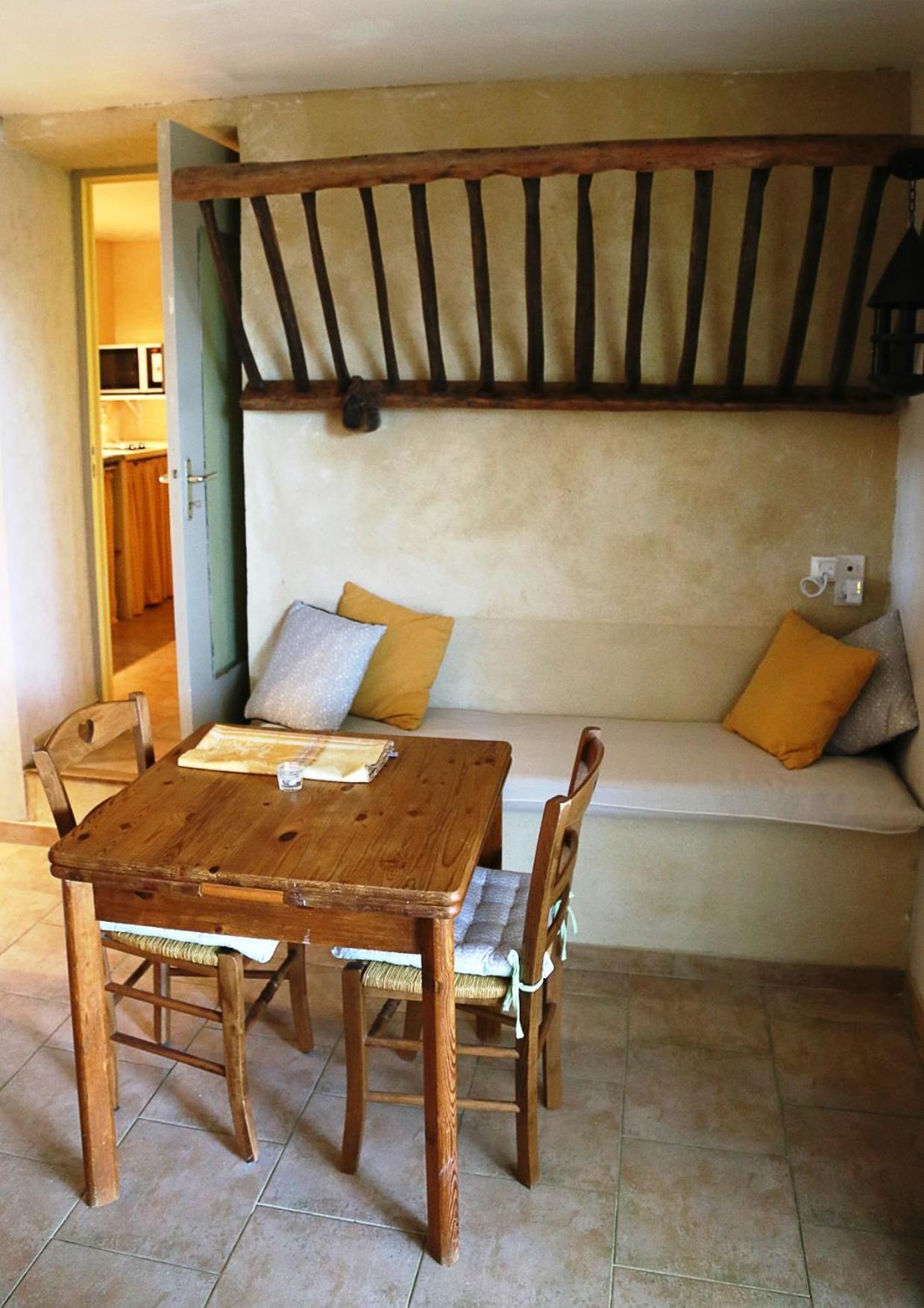 Mas du Clos de l'Escarrat Jonquieres  Chambre photo